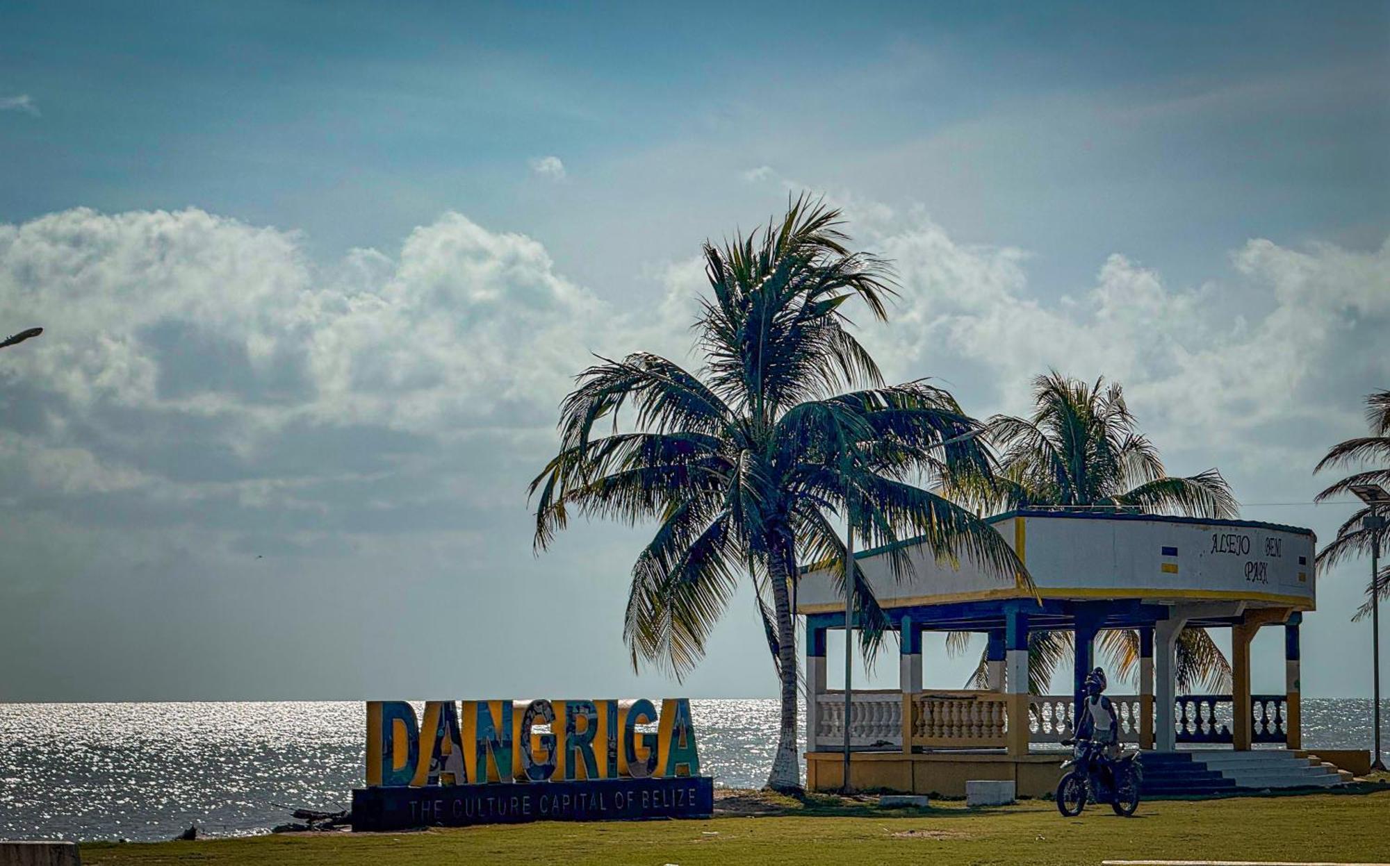 Bonefish Hotel Dangriga Exterior foto