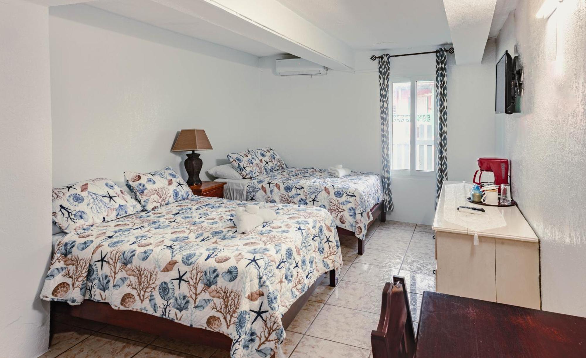 Bonefish Hotel Dangriga Exterior foto